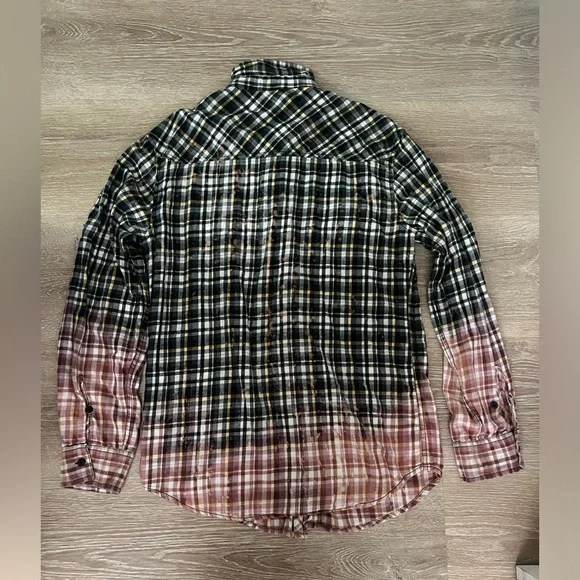 Helix Flannel - Picture 2 of 4